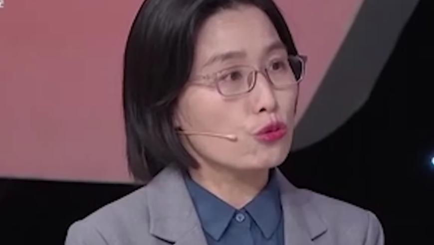 金价跳水 有人凌晨4点排队买黄金,香港二四六开奖免费资料十开奖结果,准确资料解释落实_豪华版V8.5